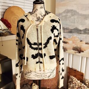 New Dance & Marvel Cropped Relaxed Fit Hooded Sweater.